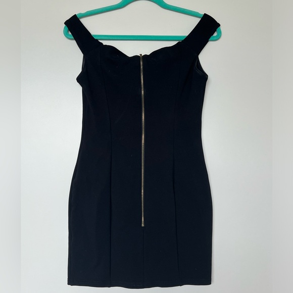 Topshop Off-the-Shoulder Mini Dress - Picture 5 of 9